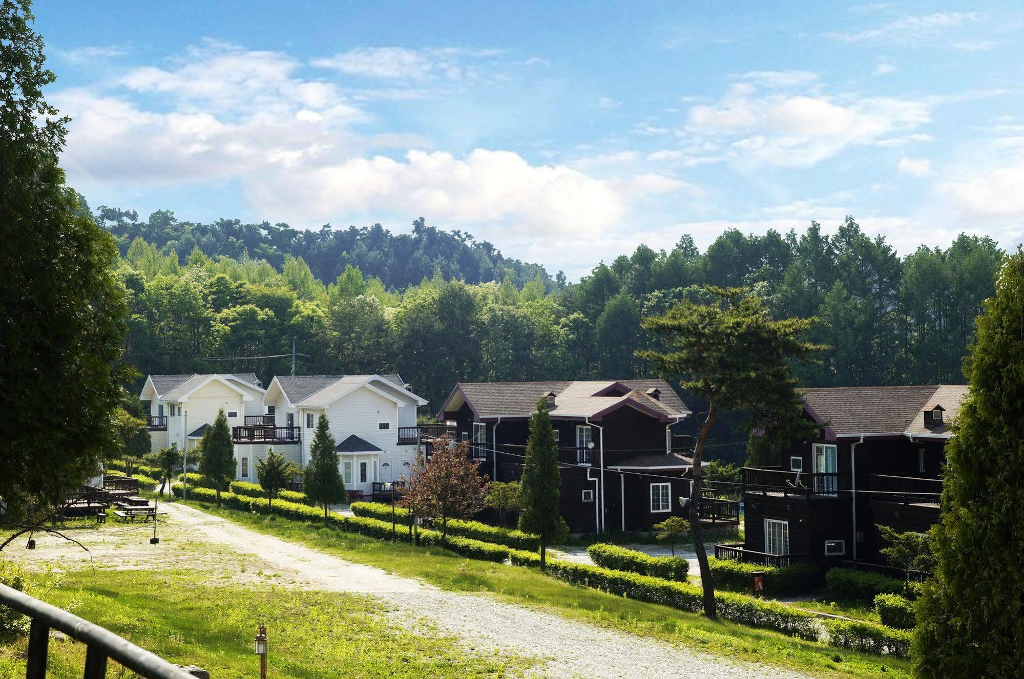 Resort Feliz Pyeongchang Exterior photo